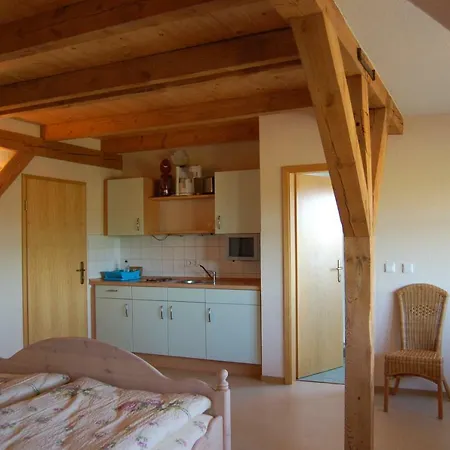 Heu-ferienhof Altkamp 4* Putbus