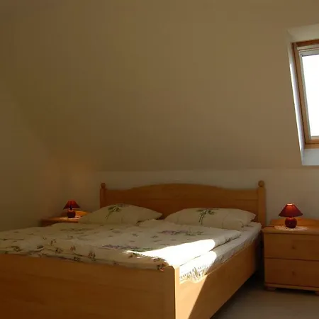 Heu-ferienhof Altkamp Gasthuis Putbus